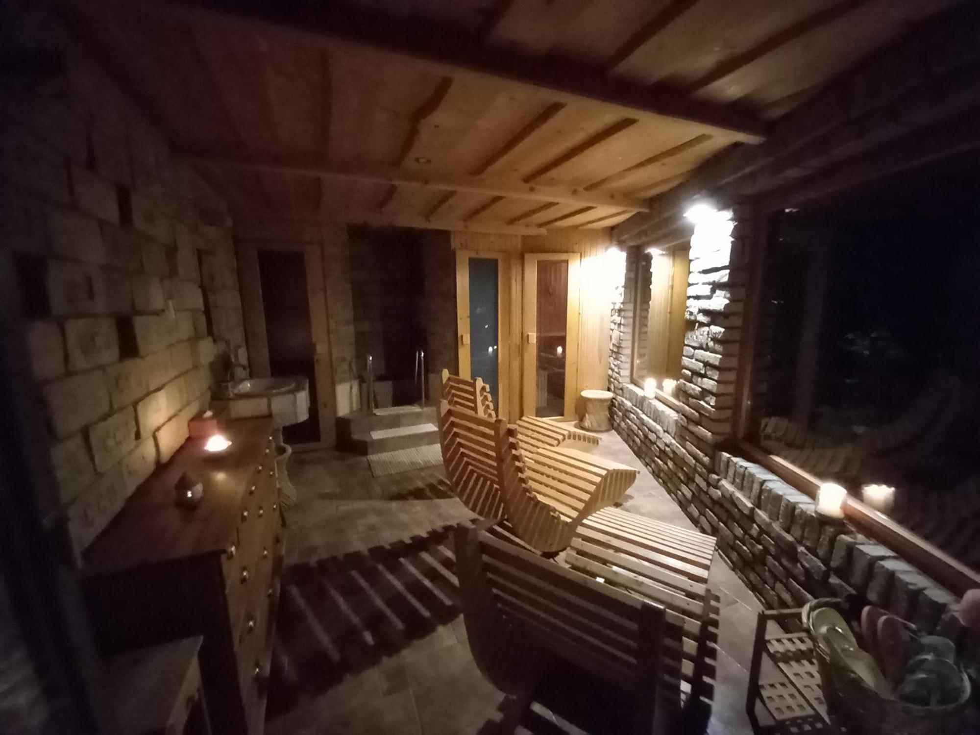 Visual Apartman Komárno Buitenkant foto